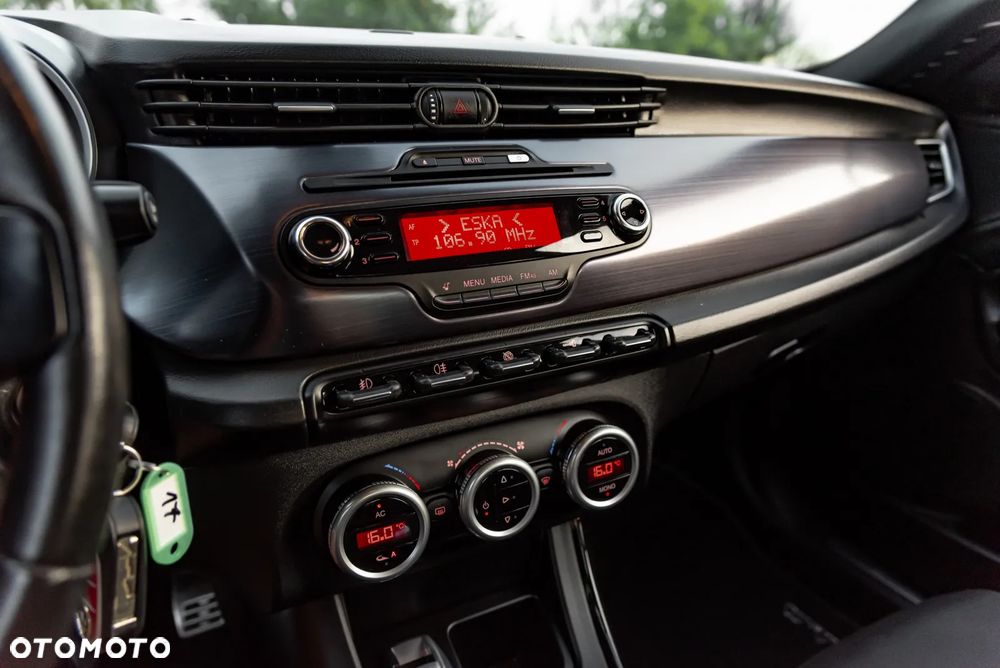 Alfa Romeo Giulietta 1.4 TB 16V Multiair Turismo - 32