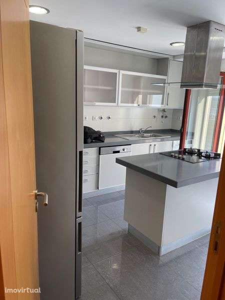 Apartamento T2 mobiliado - Grande imagem: 3/8