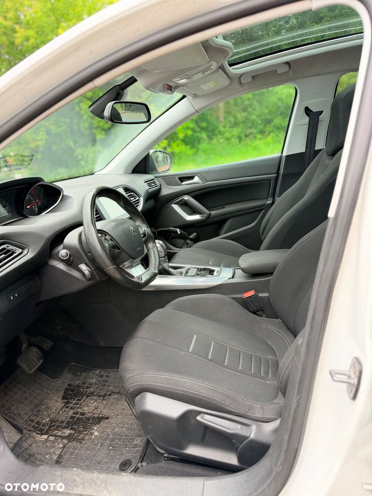 Peugeot 308 BlueHDi FAP 150 EAT6 Stop & Start Allure - 28