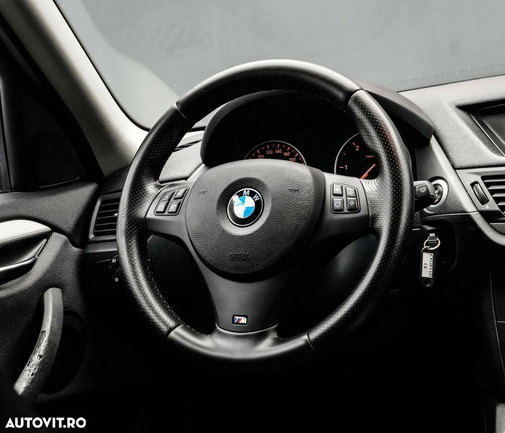 BMW X1 xDrive20d - 16