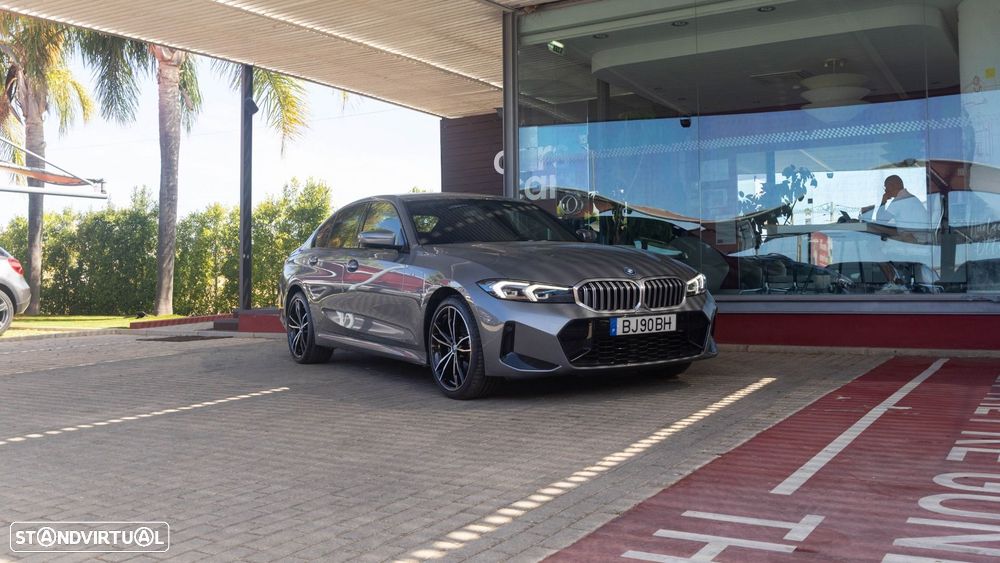 BMW 320 e Pack Desportivo M Auto - 3