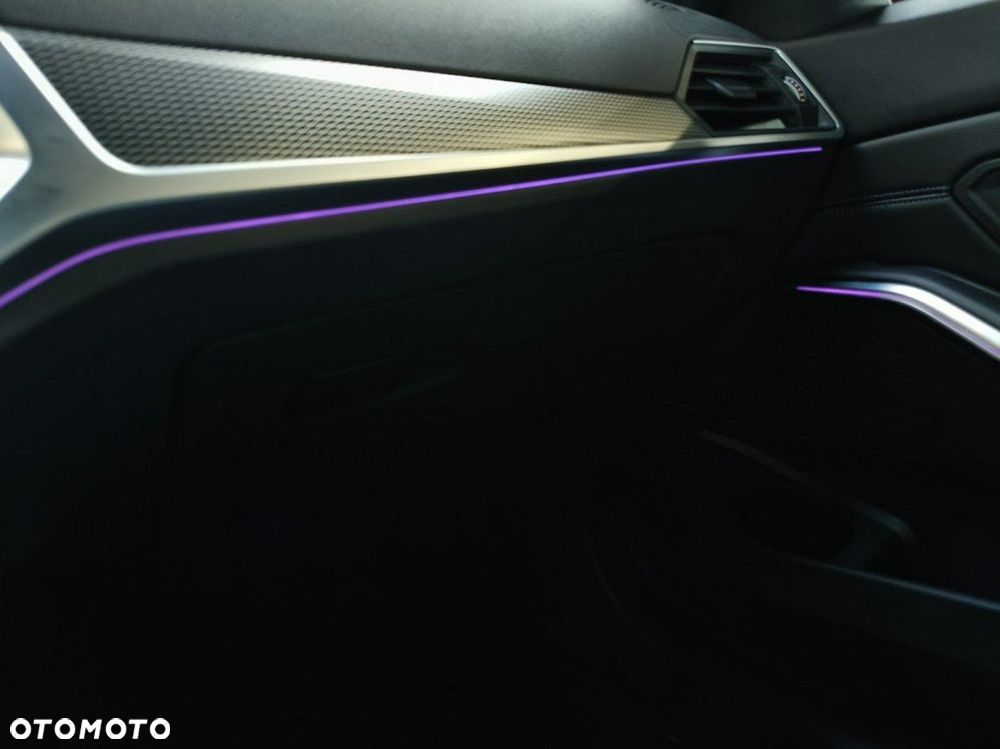 BMW Seria 3 320i M Sport - 35