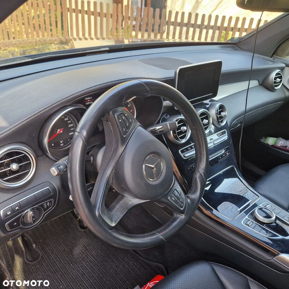 Mercedes-Benz GLC - 6