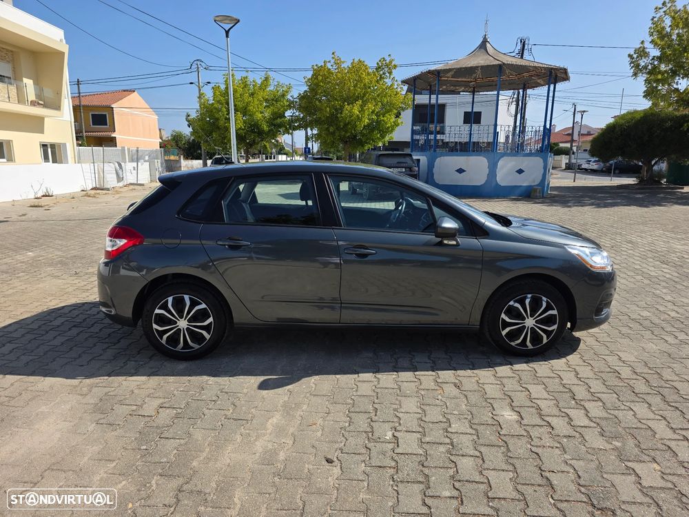 Citroën C4 VTi 95 Attraction - 29