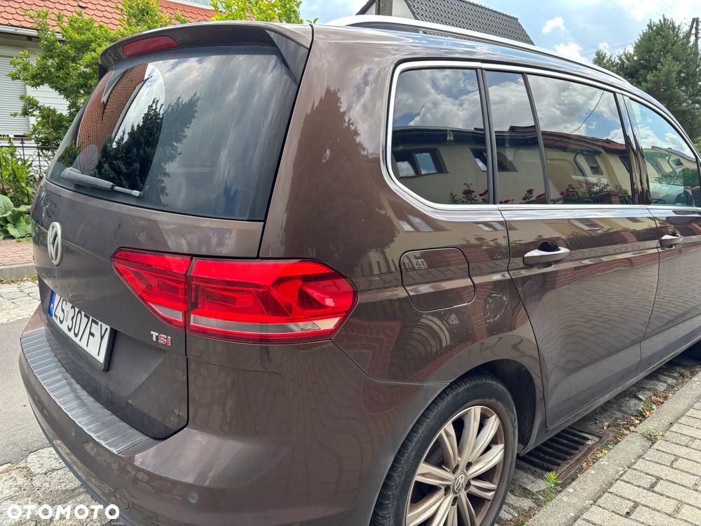 Volkswagen Touran 1.4 TSI BMT Highline DSG - 17