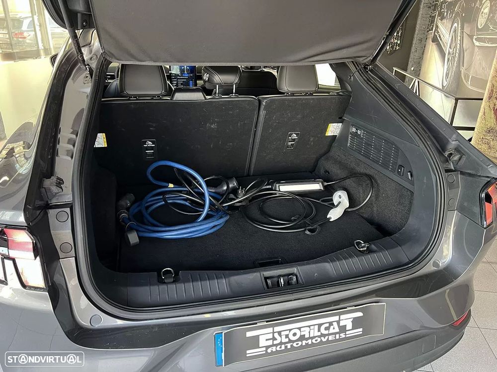 Ford Mustang Mach-E - 26