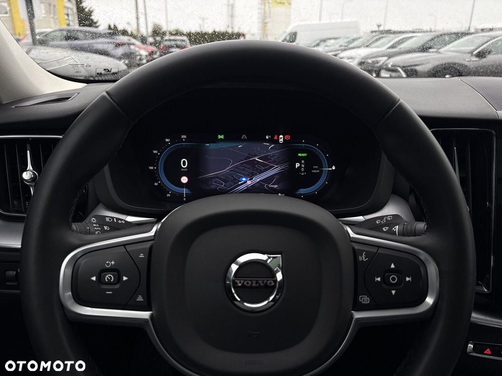 Volvo XC 60 T6 Plug-In Hybrid AWD Inscription - 18