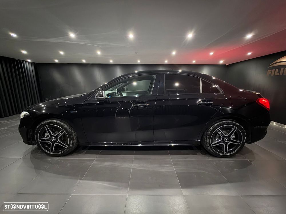 Mercedes-Benz A 250 Limousine e 8G-DCT AMG Line - 5