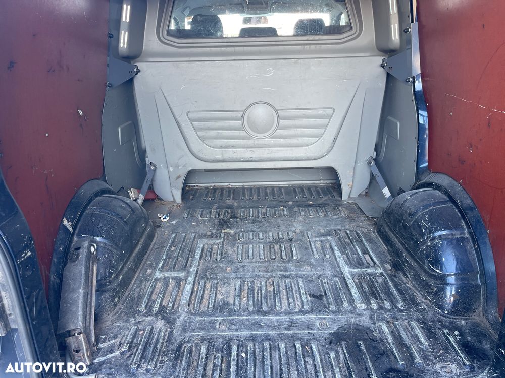 Volkswagen Transporter - 21
