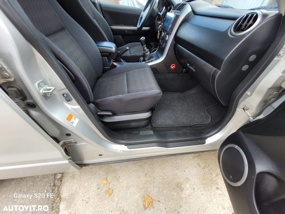 Suzuki Grand Vitara 1.9 DDIS Navi - 22