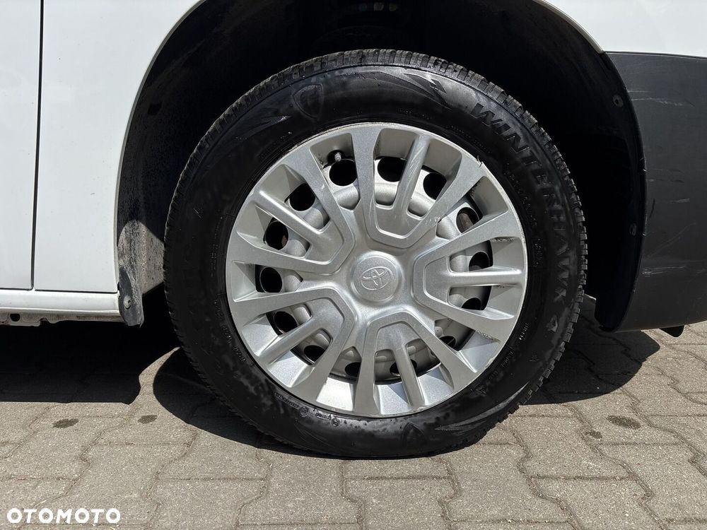 Toyota Proace City - 24