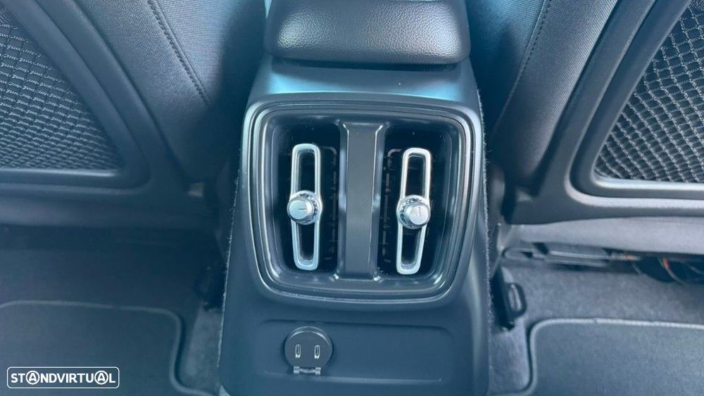 Volvo XC 40 1.5 T4 PHEV Inscription Expression - 17