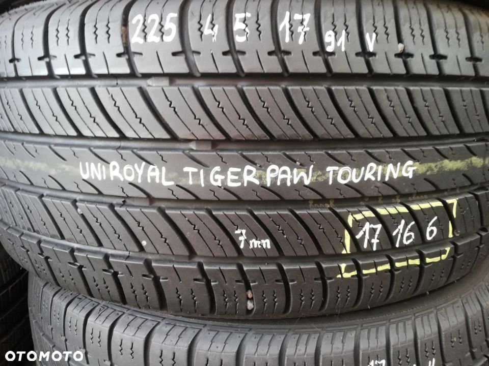 Opona 225 45 17 91V Uniroyal Tiger Paw Touring Nr 17166 - 1