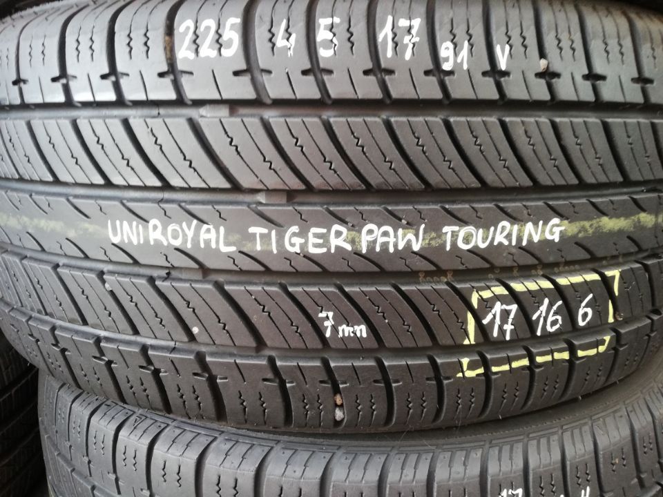 Opona 225 45 17 91V Uniroyal Tiger Paw Touring Nr 17166 - 1