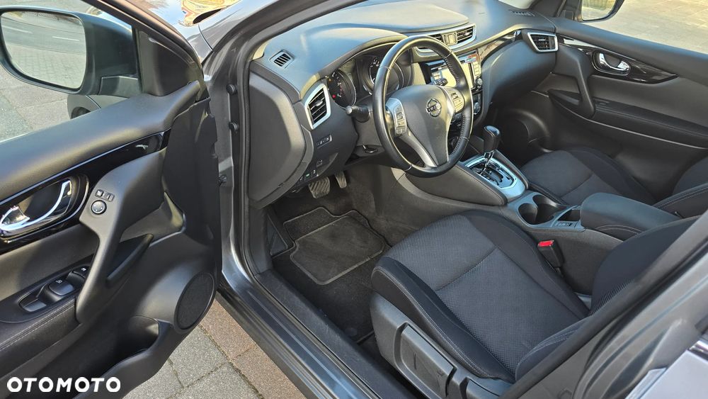 Nissan Qashqai 1.6 dCi Xtronic TEKNA+ - 22