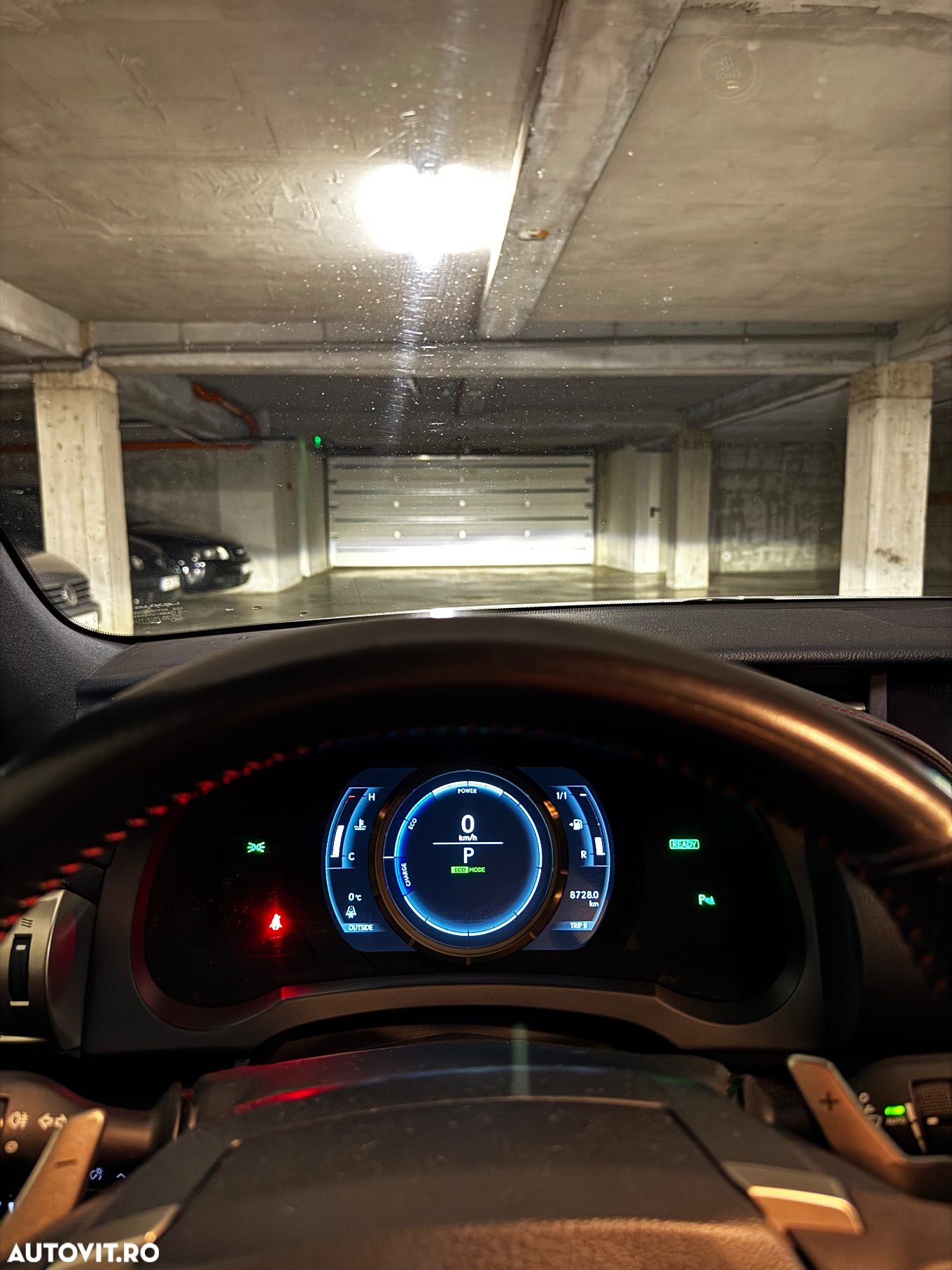 Lexus Seria IS 300h Aut. F Sport - 27