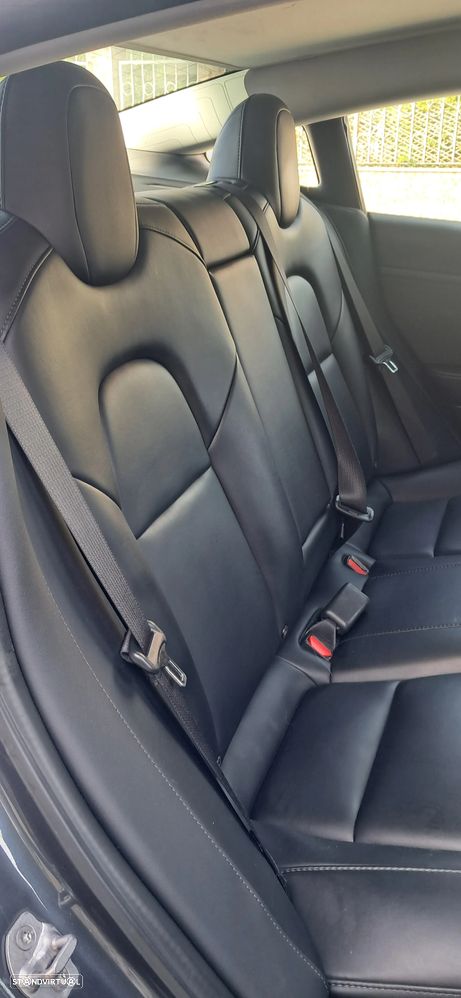 Tesla Model 3 Standard Range Plus RWD - 28