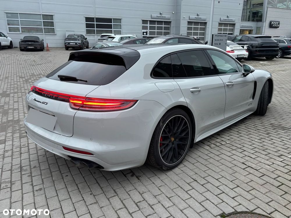 Porsche Panamera GTS GPF Sport Turismo - 10