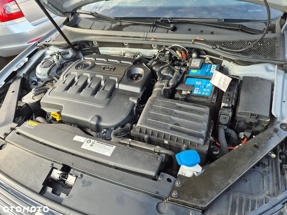 Volkswagen Passat - 40