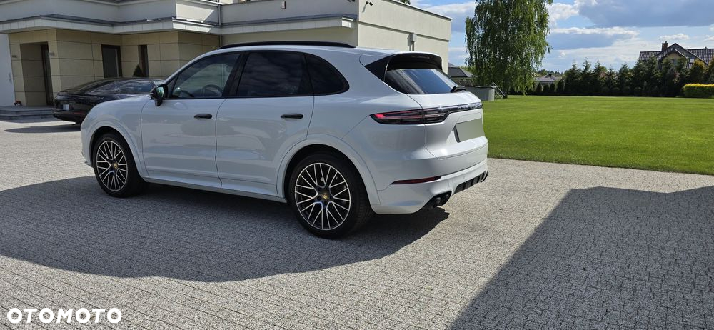 Porsche Cayenne Standard - 3