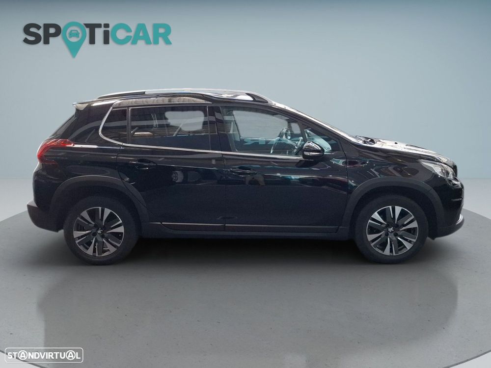 Peugeot 2008 1.2 PureTech Allure - 5
