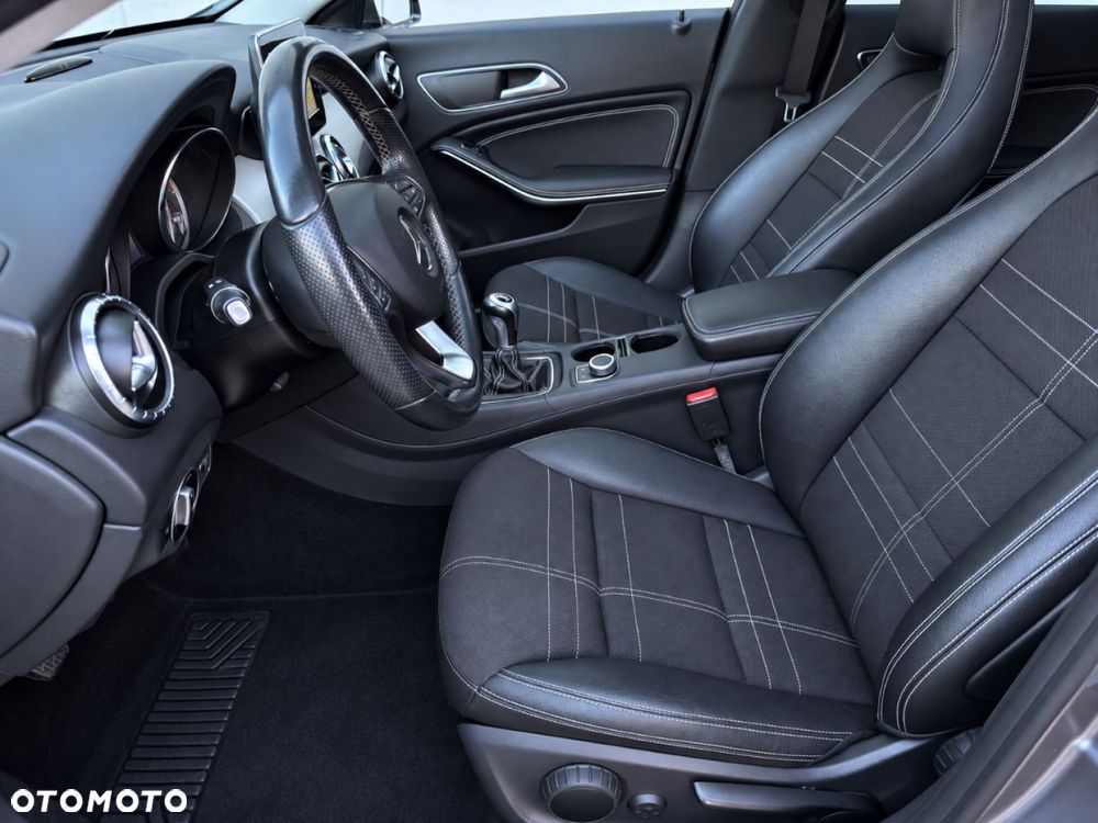 Mercedes-Benz CLA 2015