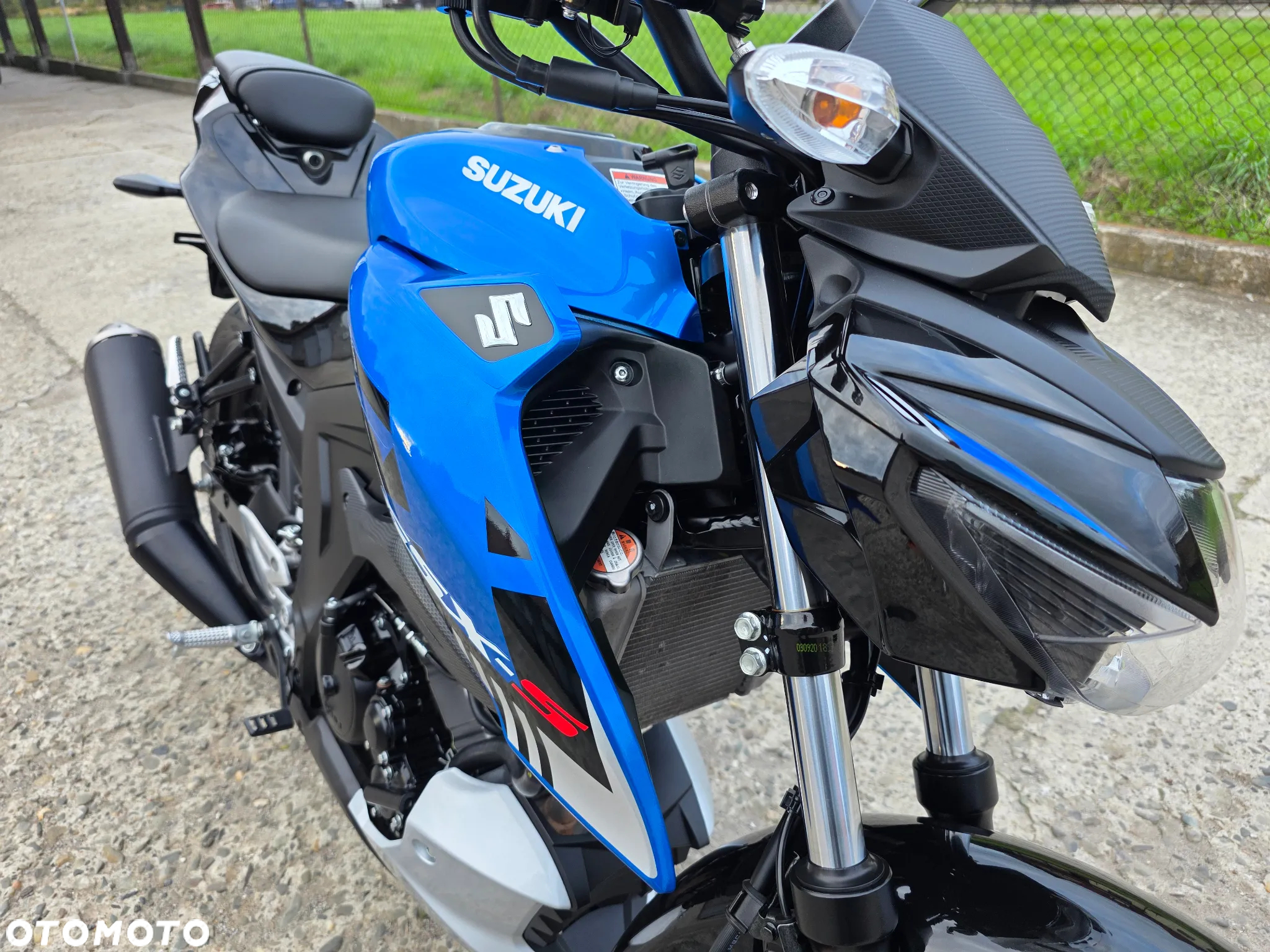 Suzuki GSX - 18