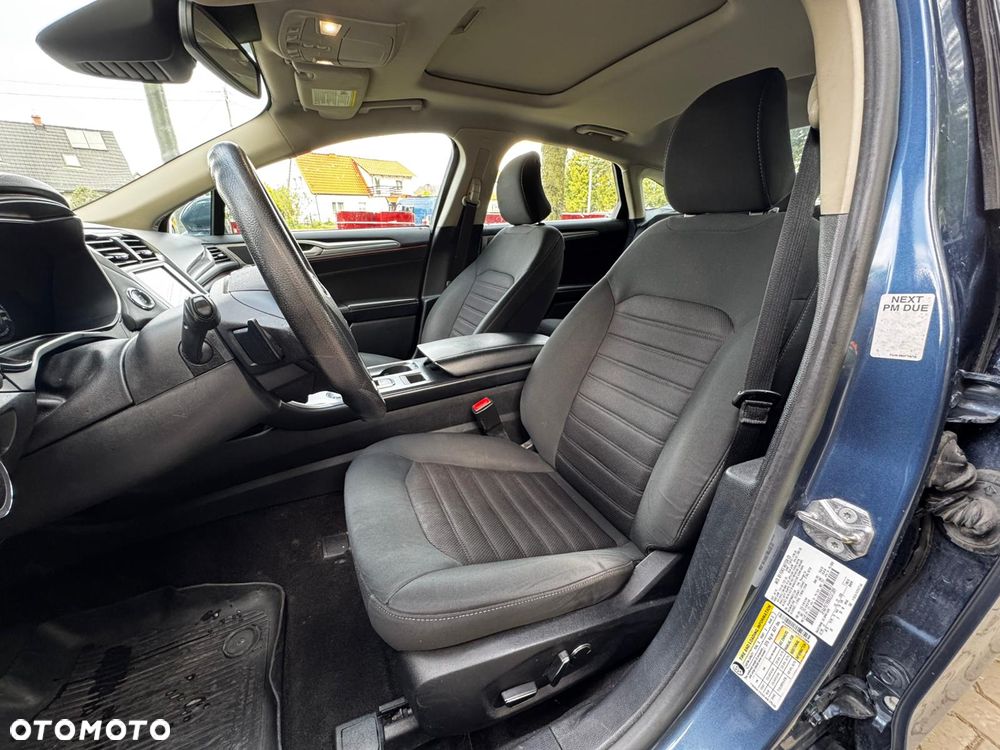Ford Fusion - 7