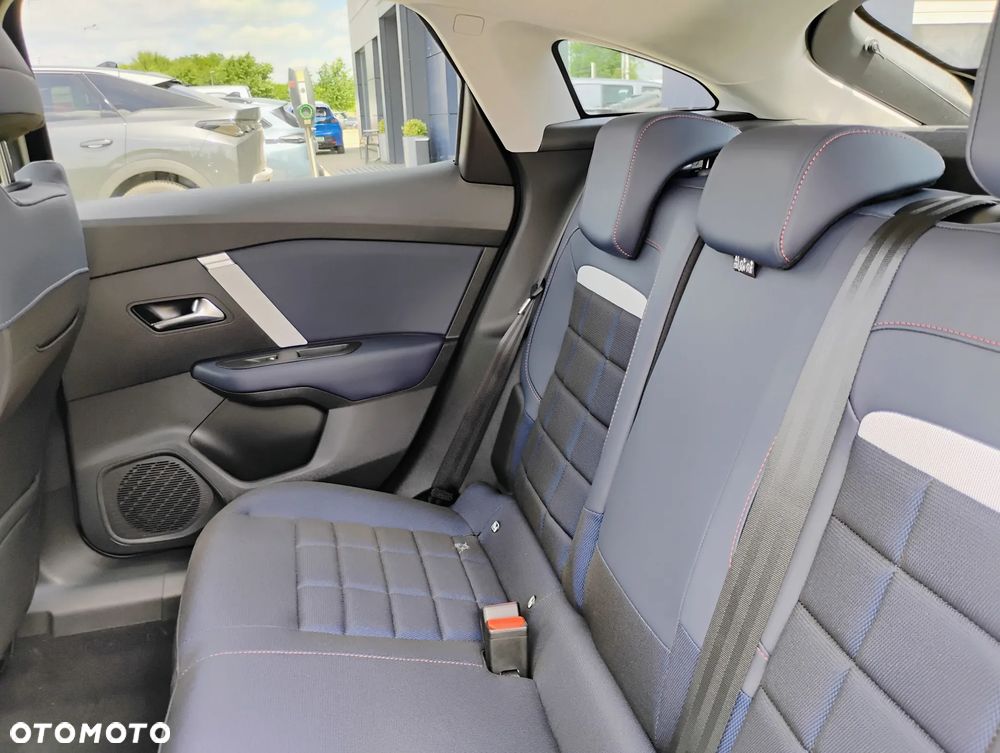 Citroën C4 1.2 mHEV Plus eDCT6 - 9