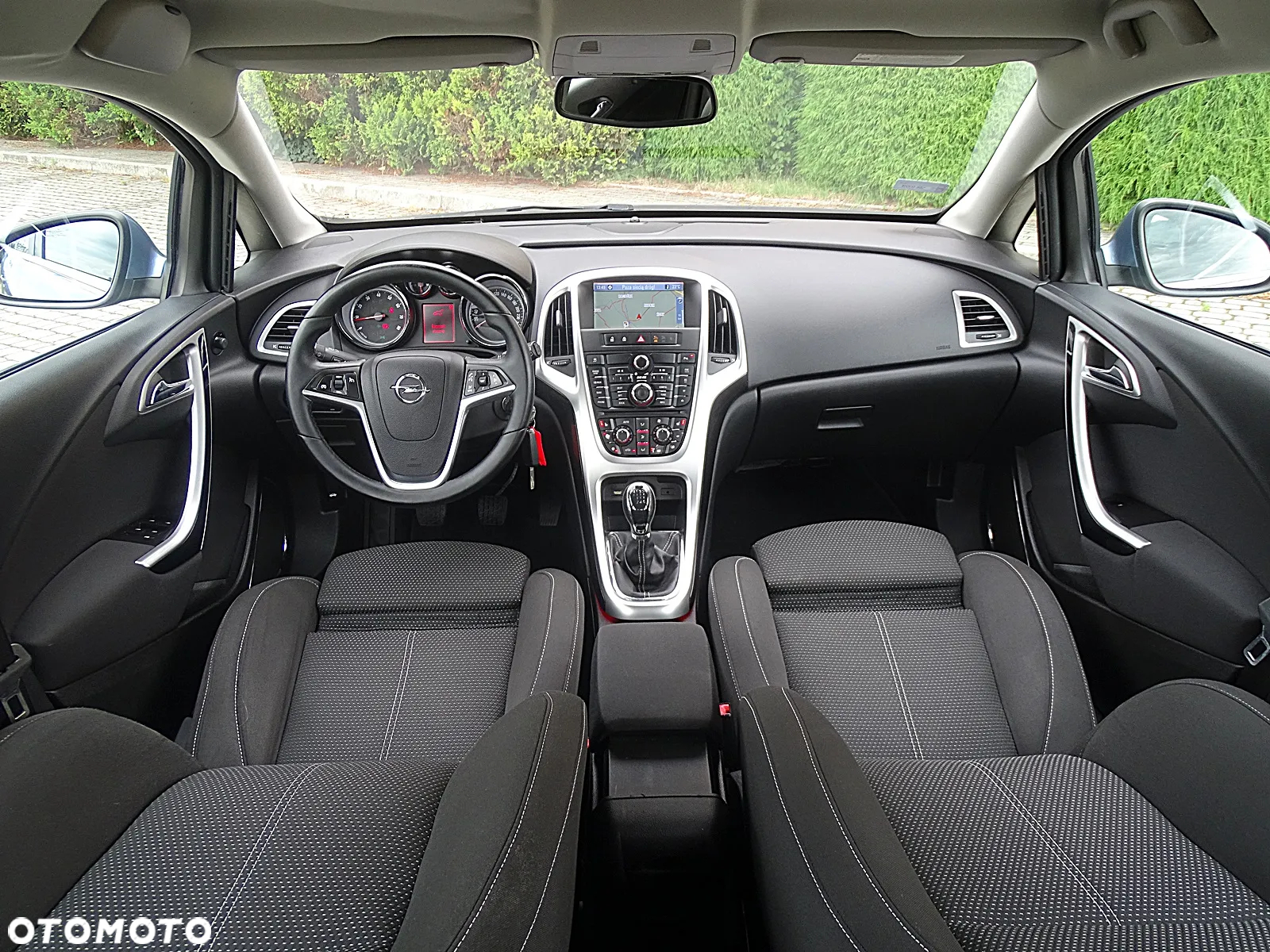 Opel Astra IV 1.4 T Cosmo - 31