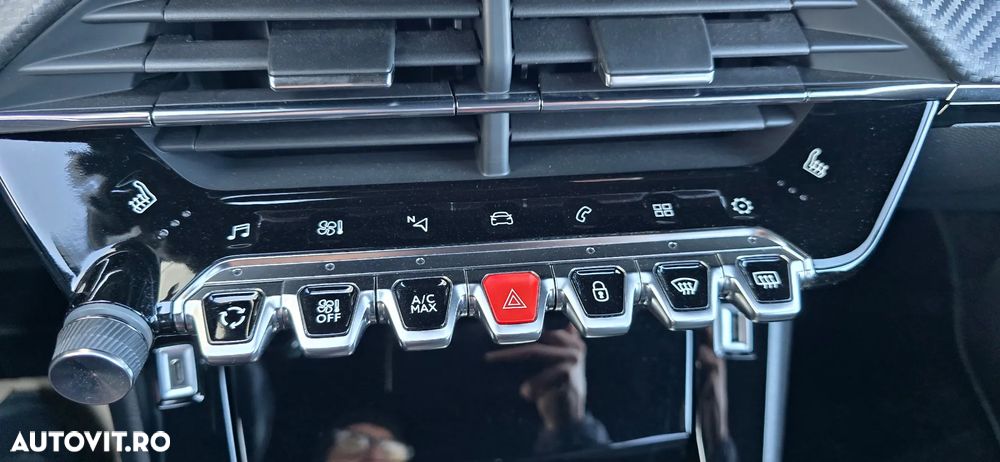 Peugeot 2008 PureTech 130 Stop&Start GT-Line Edition - 11