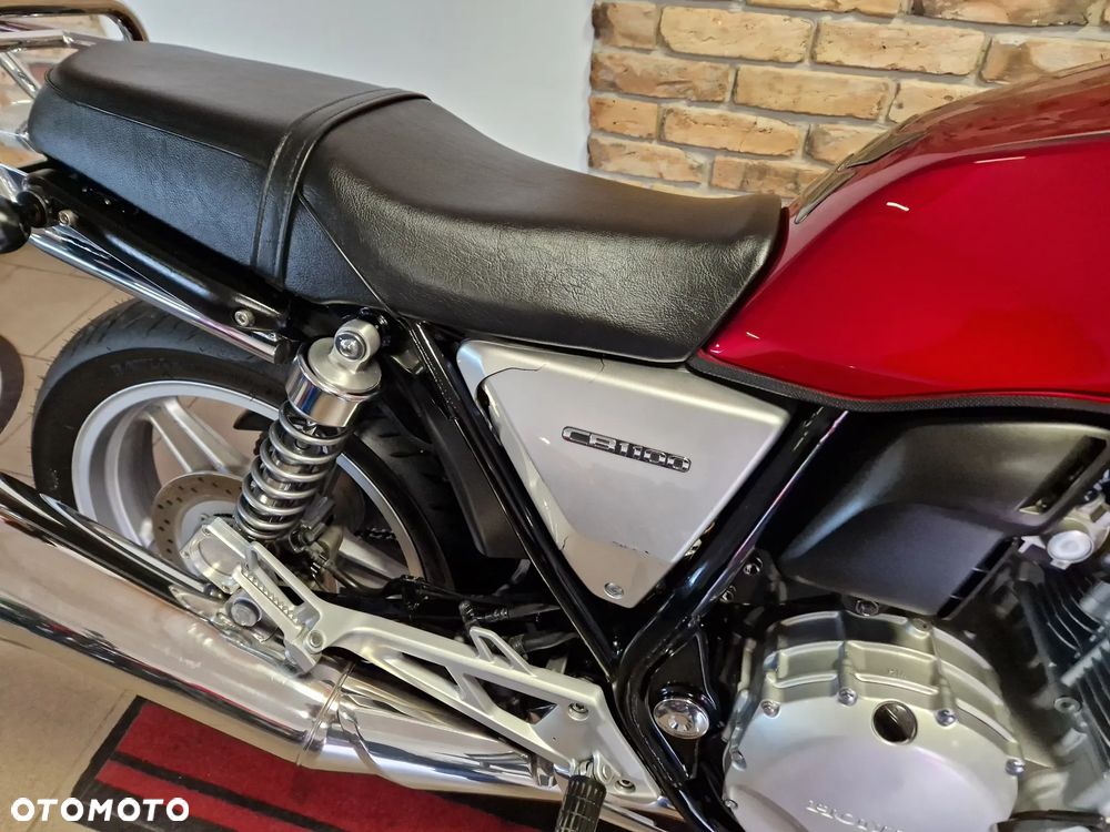 Honda CB - 23