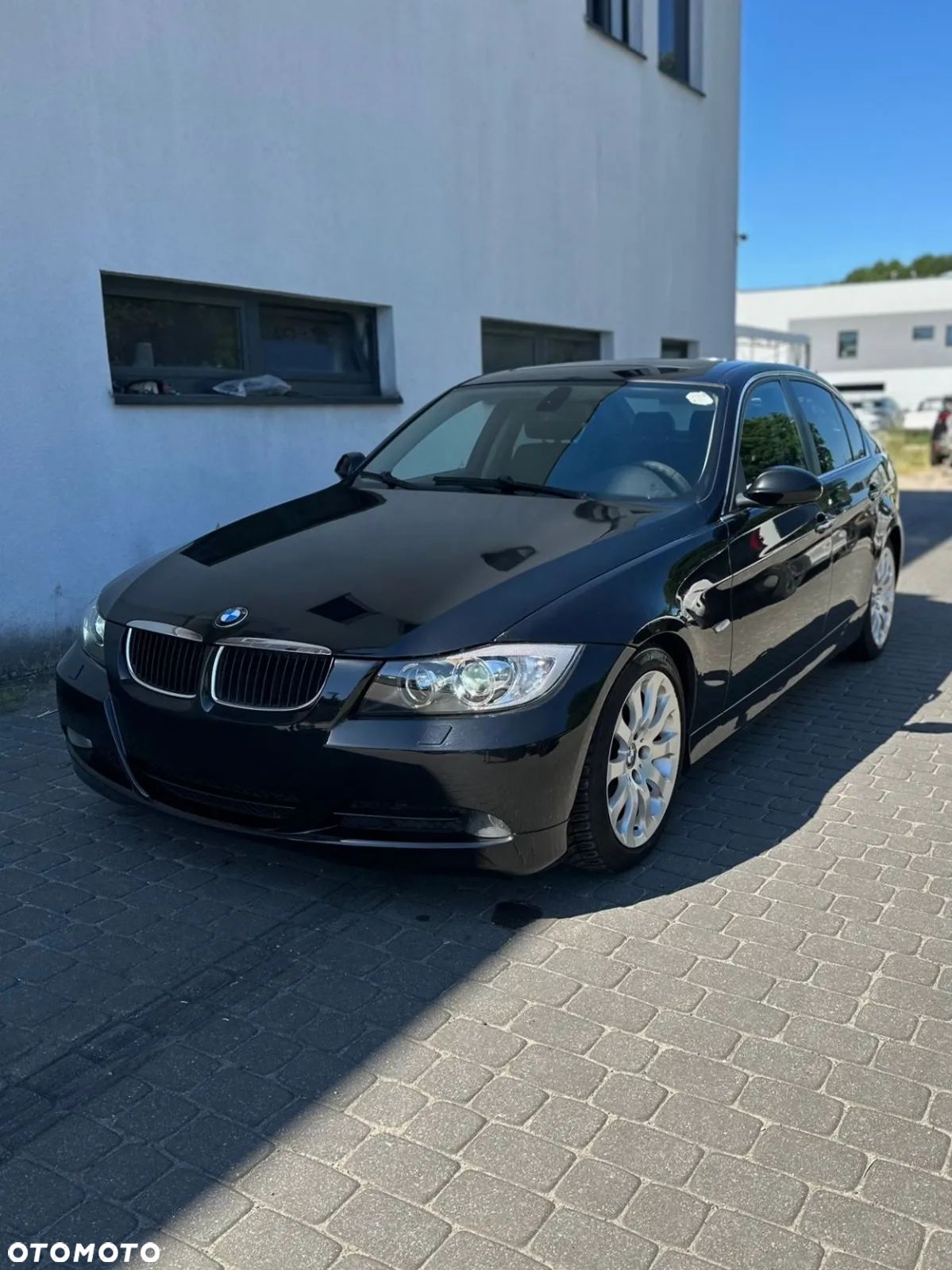 BMW Seria 3 325i - 1