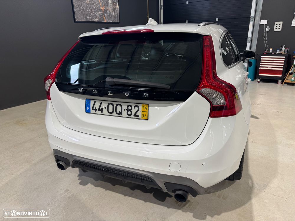 Volvo V60 1.6 D2 Drive R-Design Start/Stop - 11