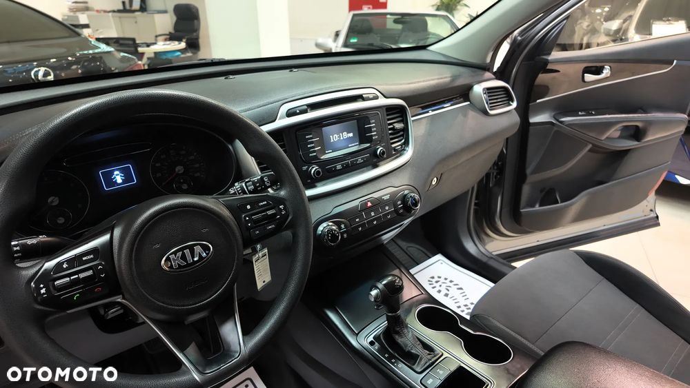 Kia Sorento - 26