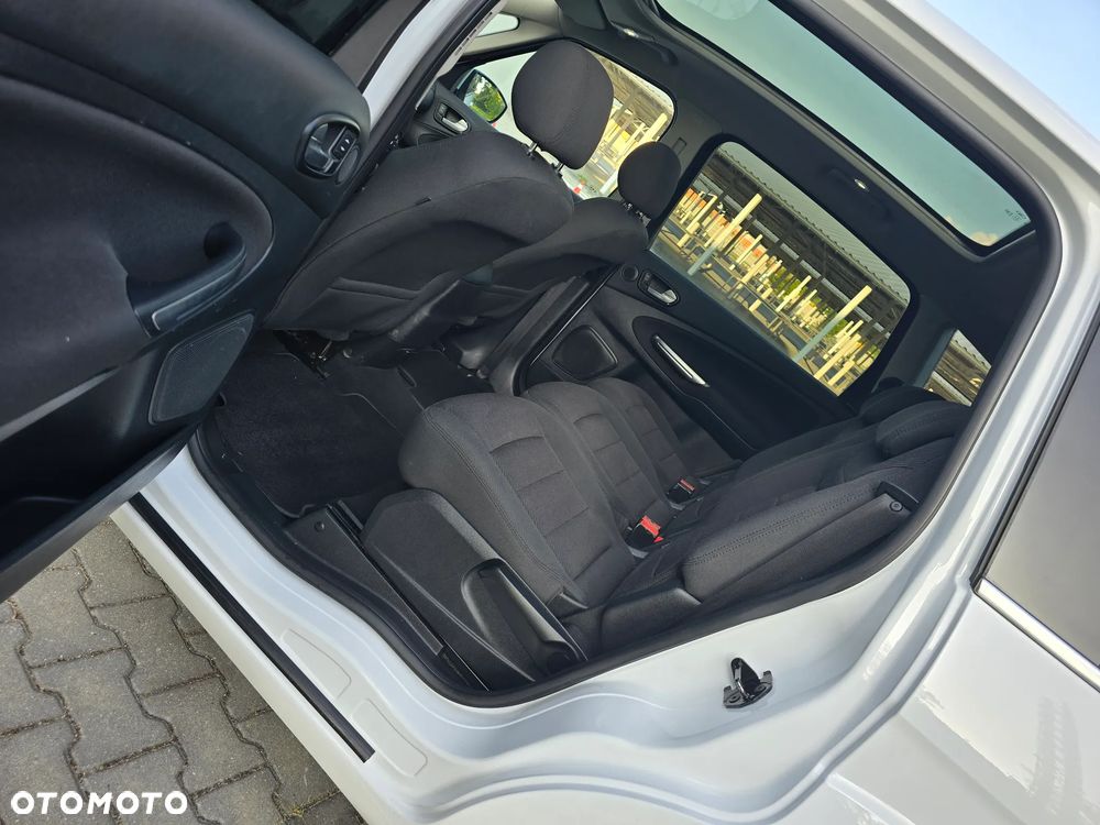 Ford S-Max - 20