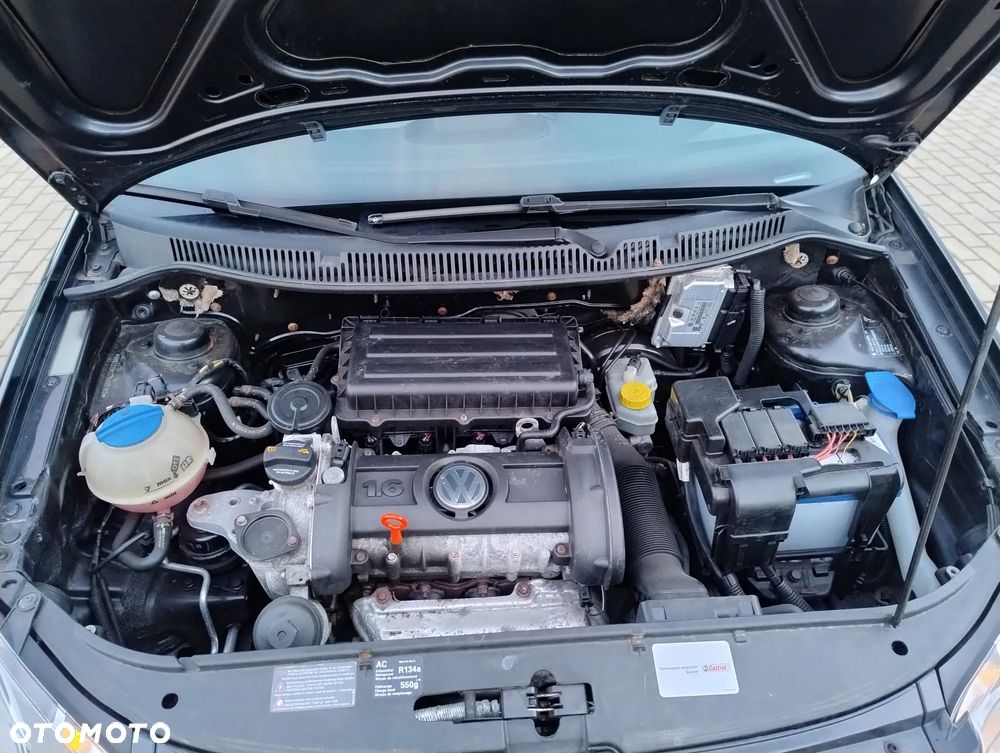 Volkswagen Polo 1.6 Trendline - 6
