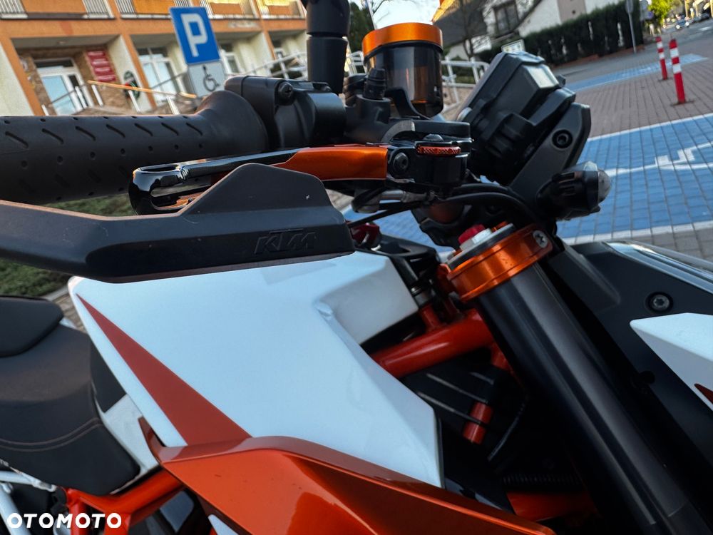 KTM Super Duke - 18