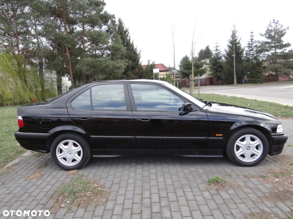 BMW Seria 3 316i - 7