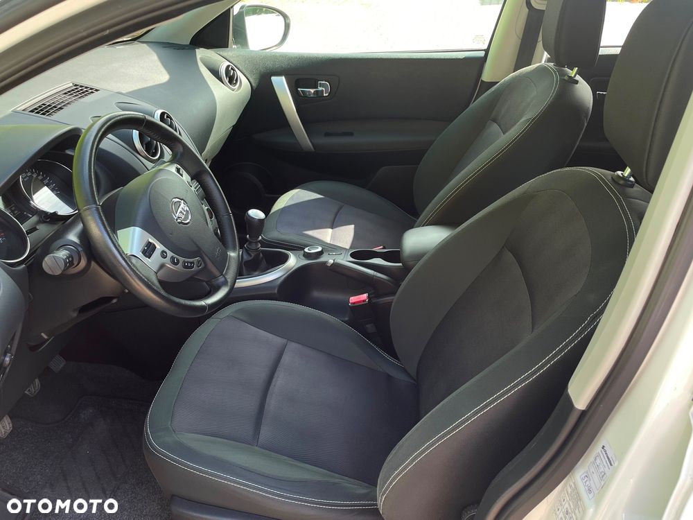 Nissan Qashqai 2.0 4x4 Lounge - 9