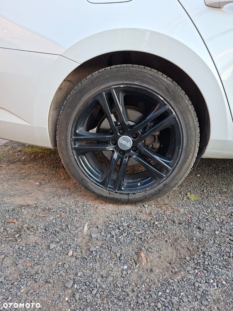 Skoda Superb 2.0 TDI Style DSG - 14