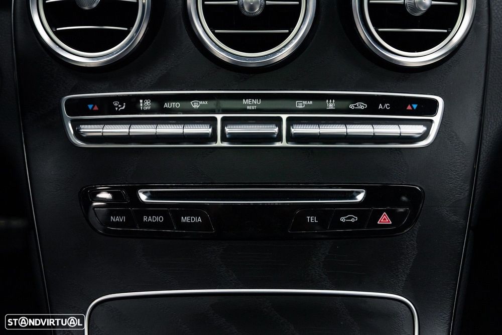 Mercedes-Benz GLC 350 e 4Matic 7G-TRONIC AMG Line - 41