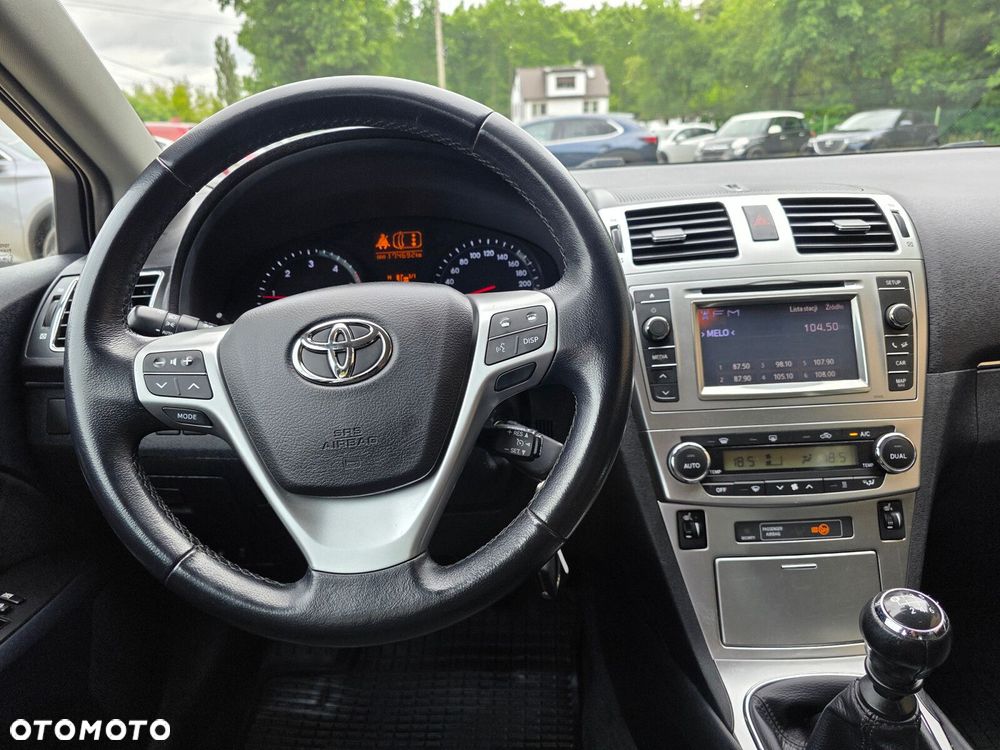 Toyota Avensis - 11