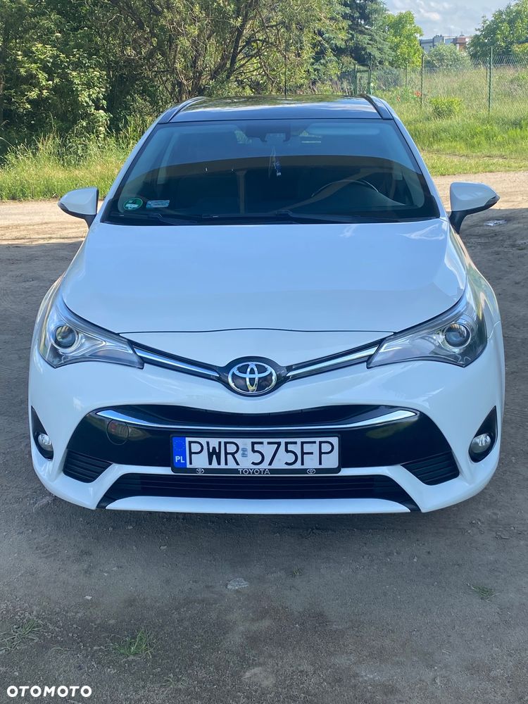 Toyota Avensis 2.0 D-4D Selection - 1