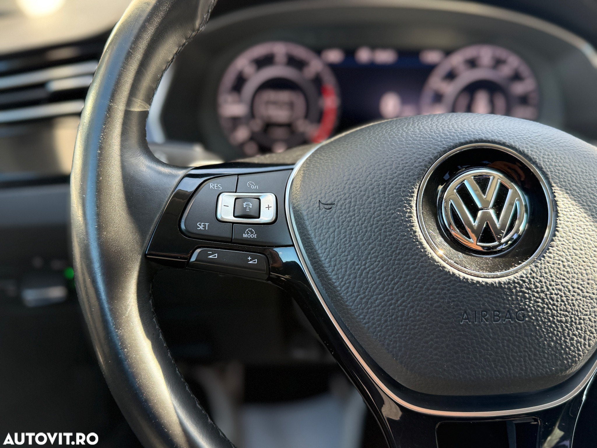 Volkswagen ARTEON 2.0 TDI SCR DSG Elegance - 5