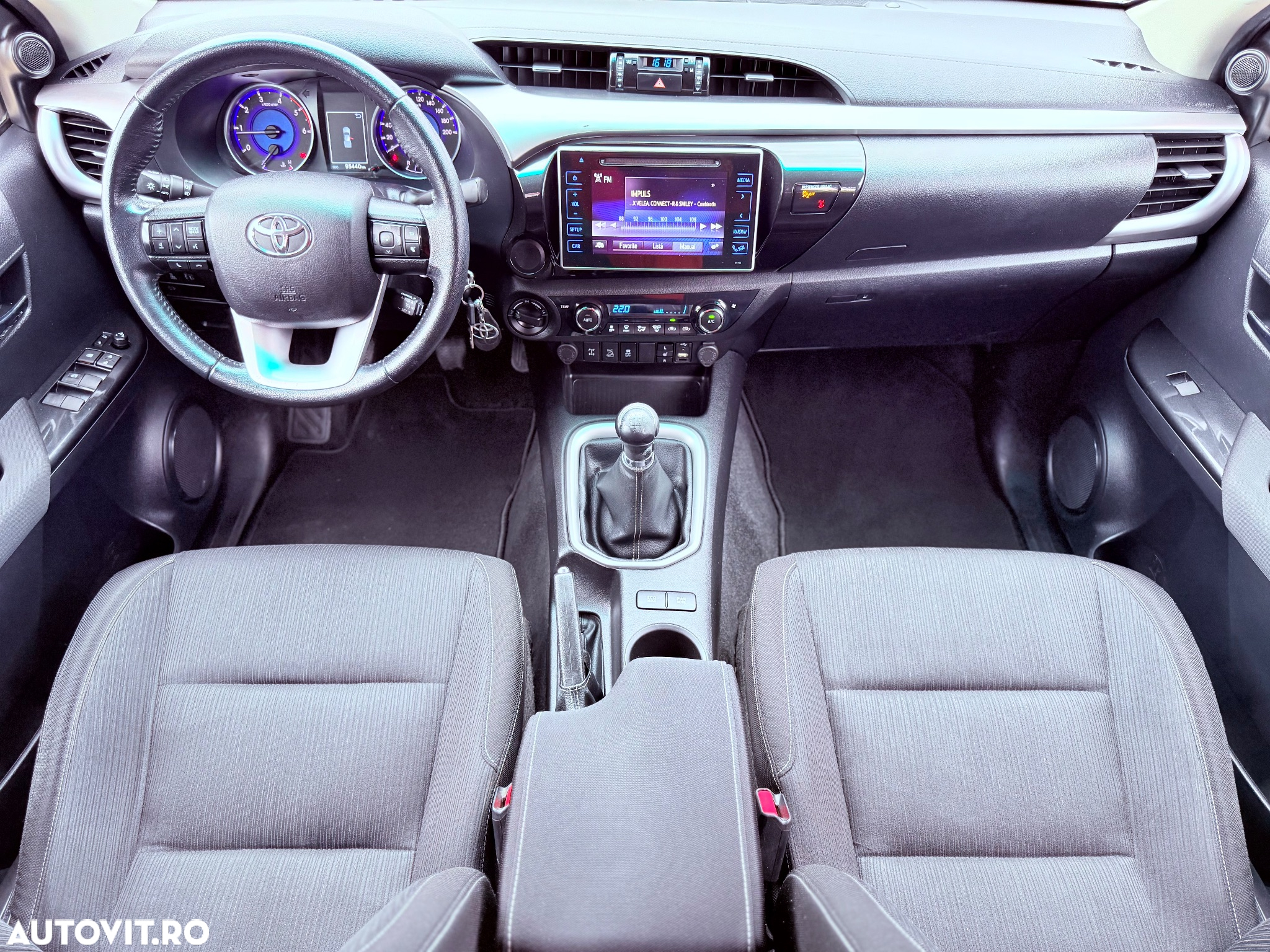 Toyota Hilux 2.4D 150CP 4x4 Double Cab 6MT Comfort - 7