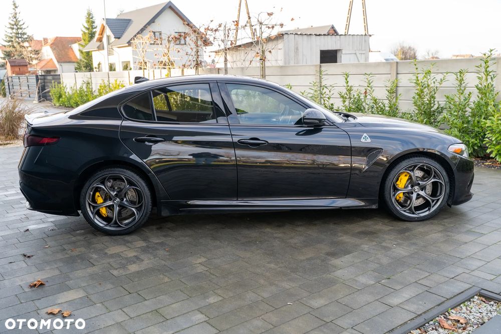 Alfa Romeo Giulia 2.9 V6 Bi-Turbo AT8 Quadrifoglio - 8