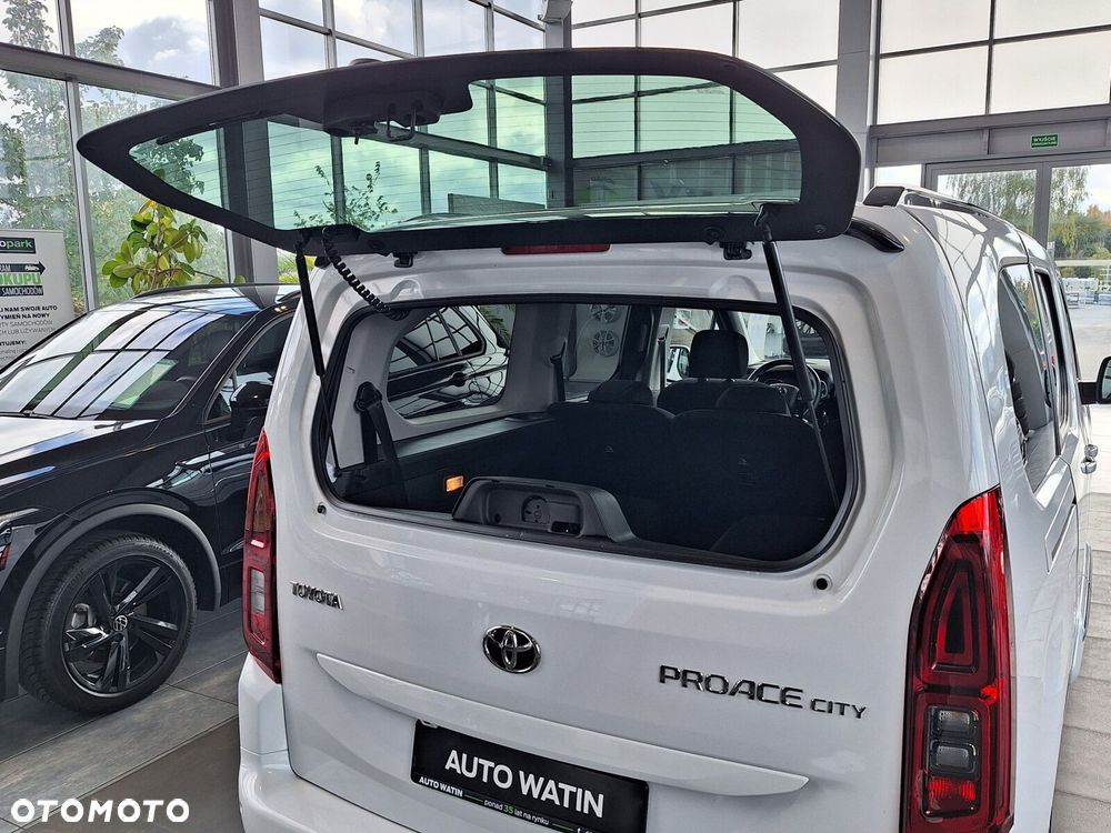 Toyota Proace City Verso Long 1.5 D-4D Family - 18