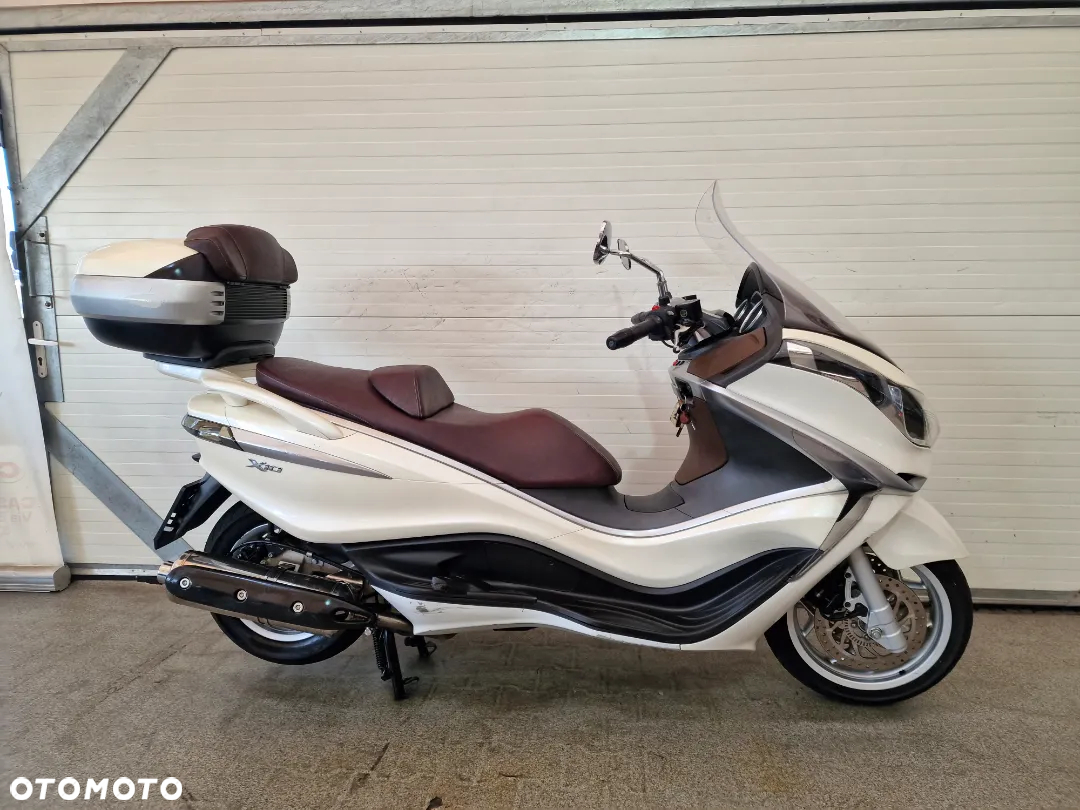 Piaggio X10 - 7