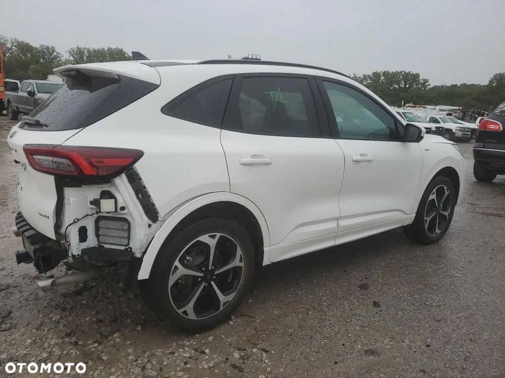 Ford Kuga - 6